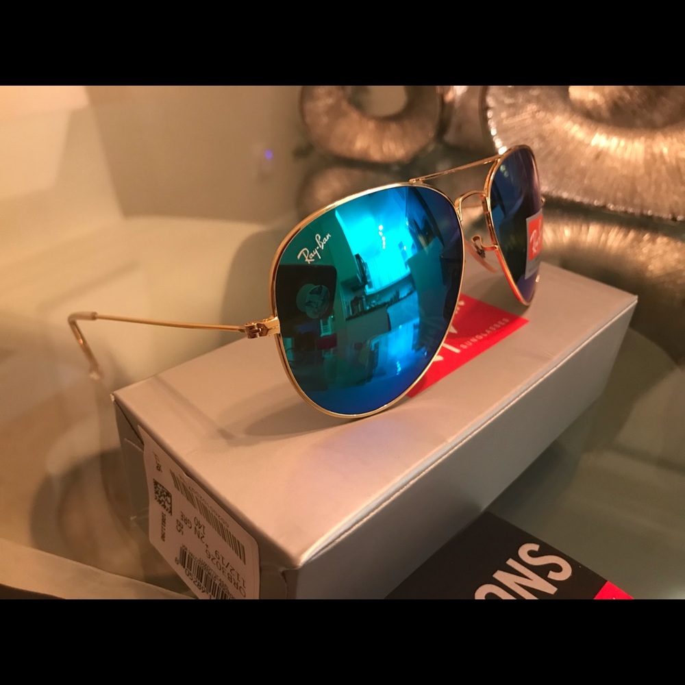 Ray ban green  mirrored aviators!💥💥🔥🔥🔥🔥🔥